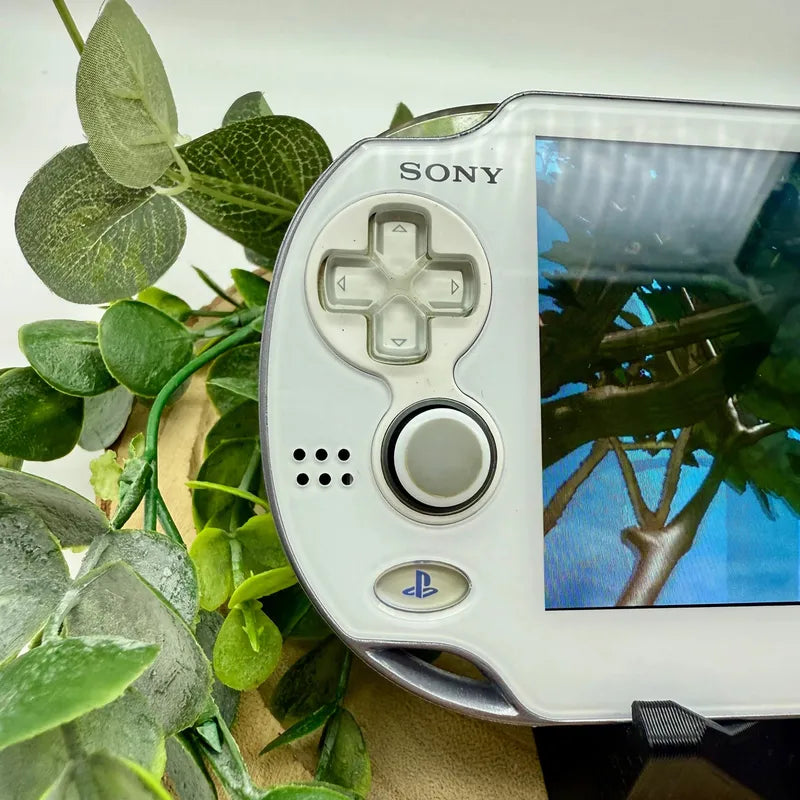 PS Vita 1000 in weiß gemoddet