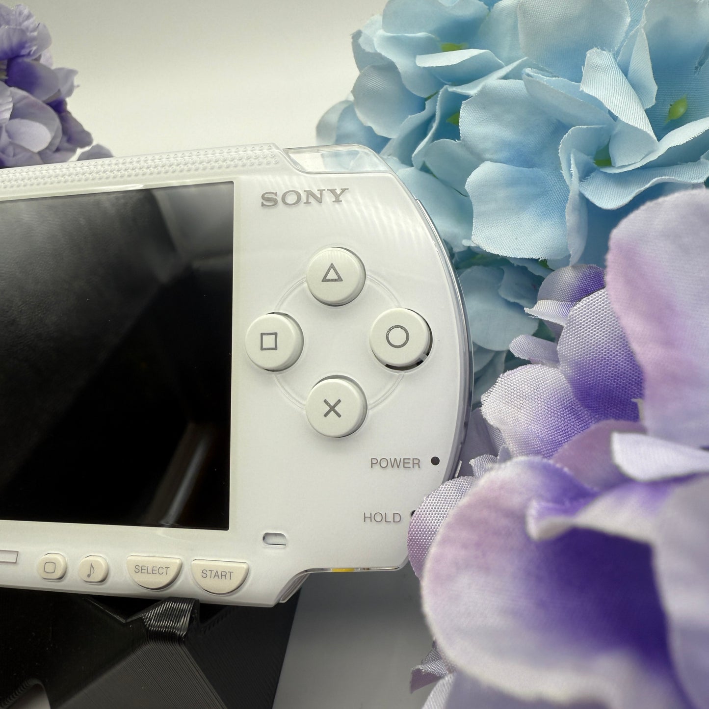 PSP 1000 in weiß gemoddet