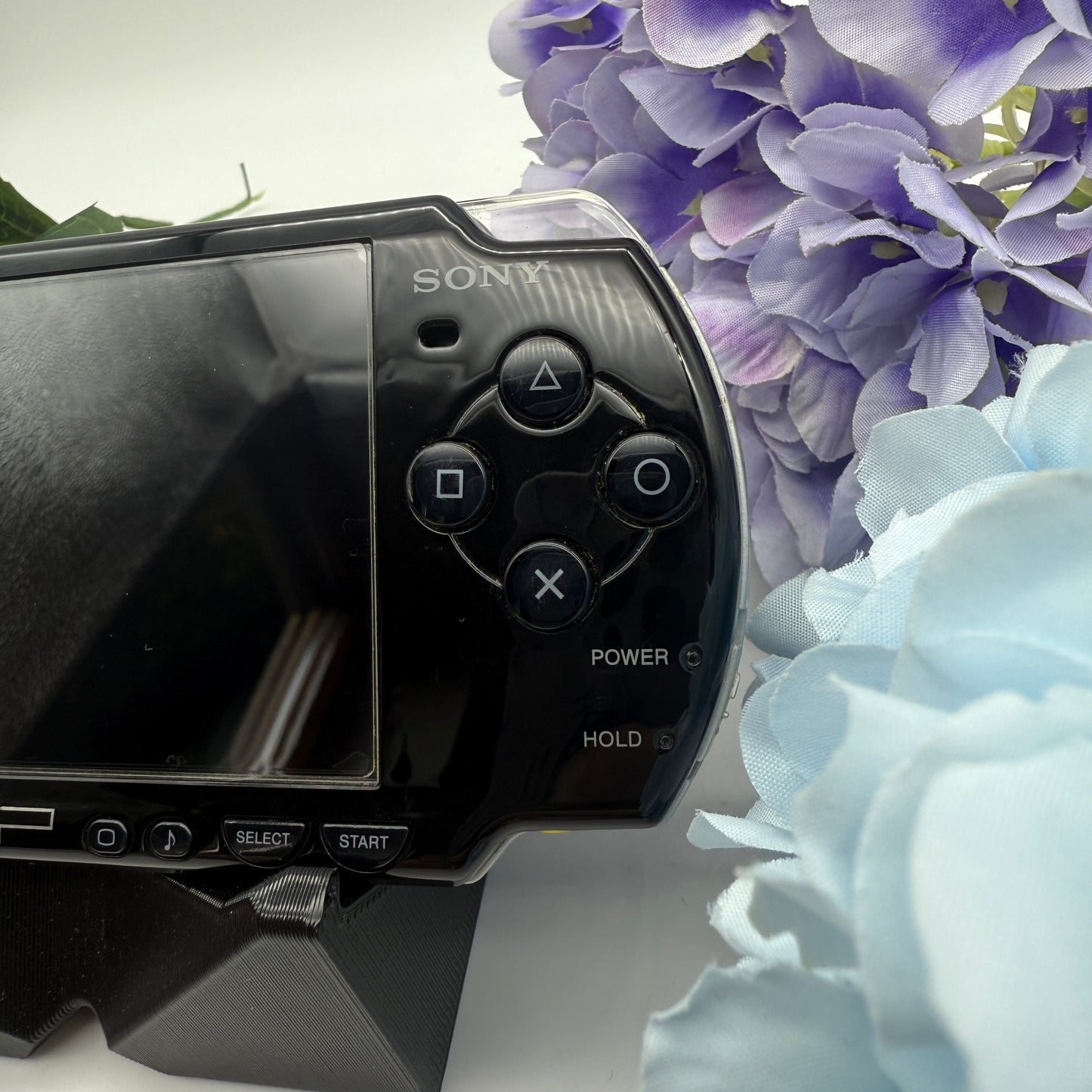 PSP 2000 in schwarz gemoddet