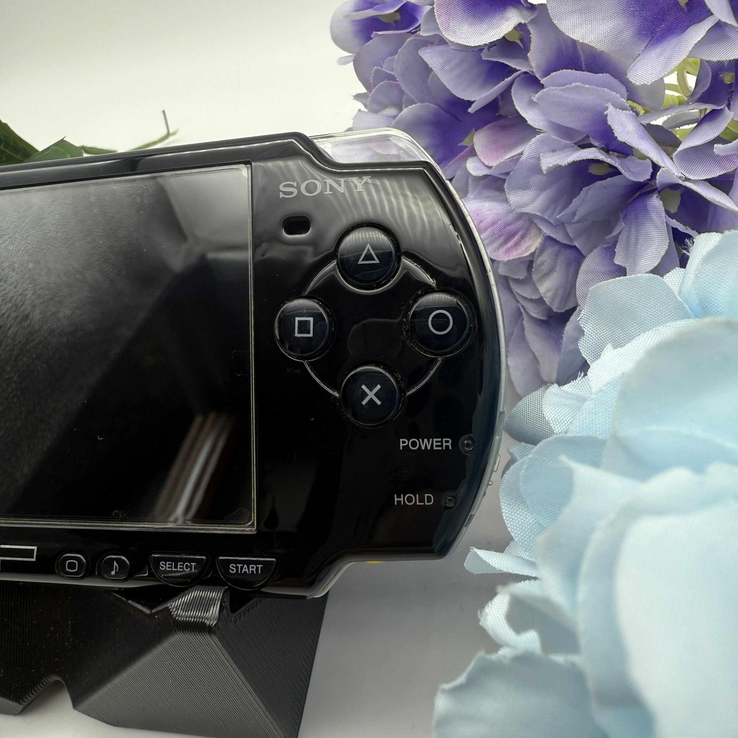 PSP 2000 in schwarz gemoddet
