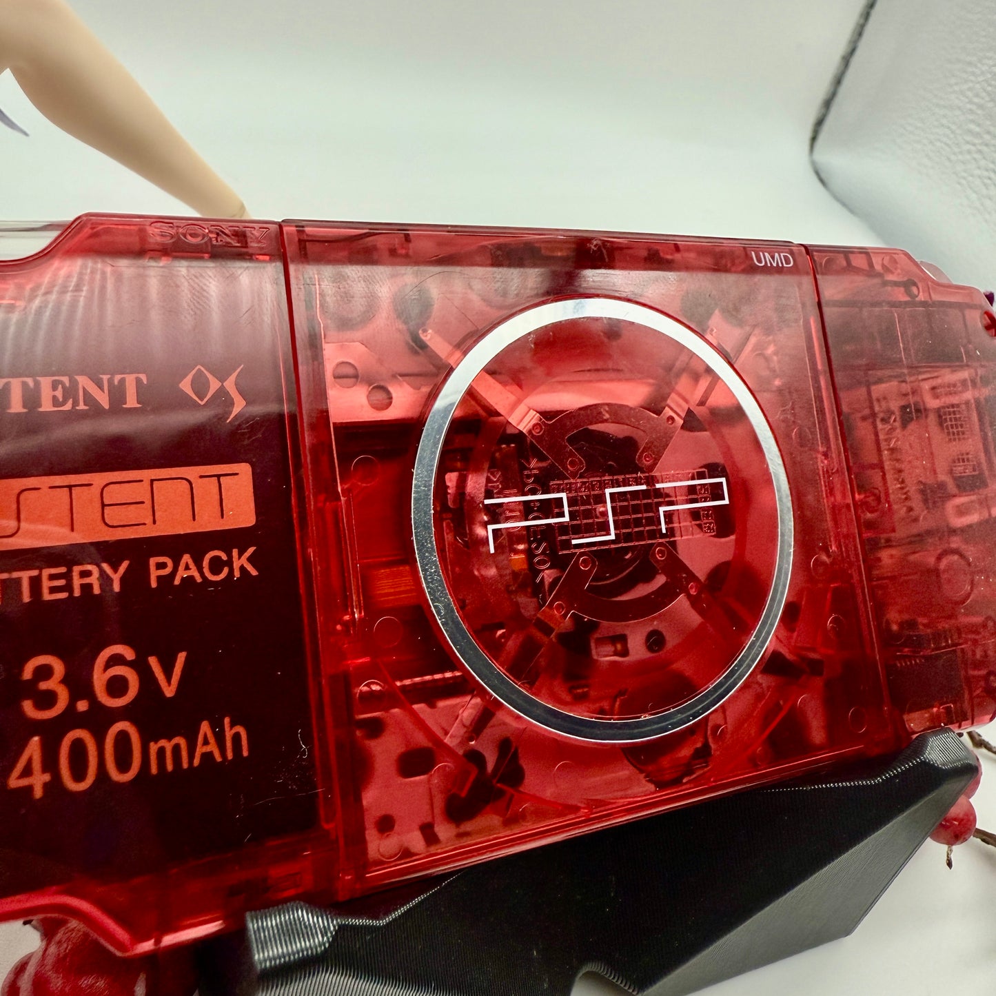 PSP 3000 in transparent rot gemoddet