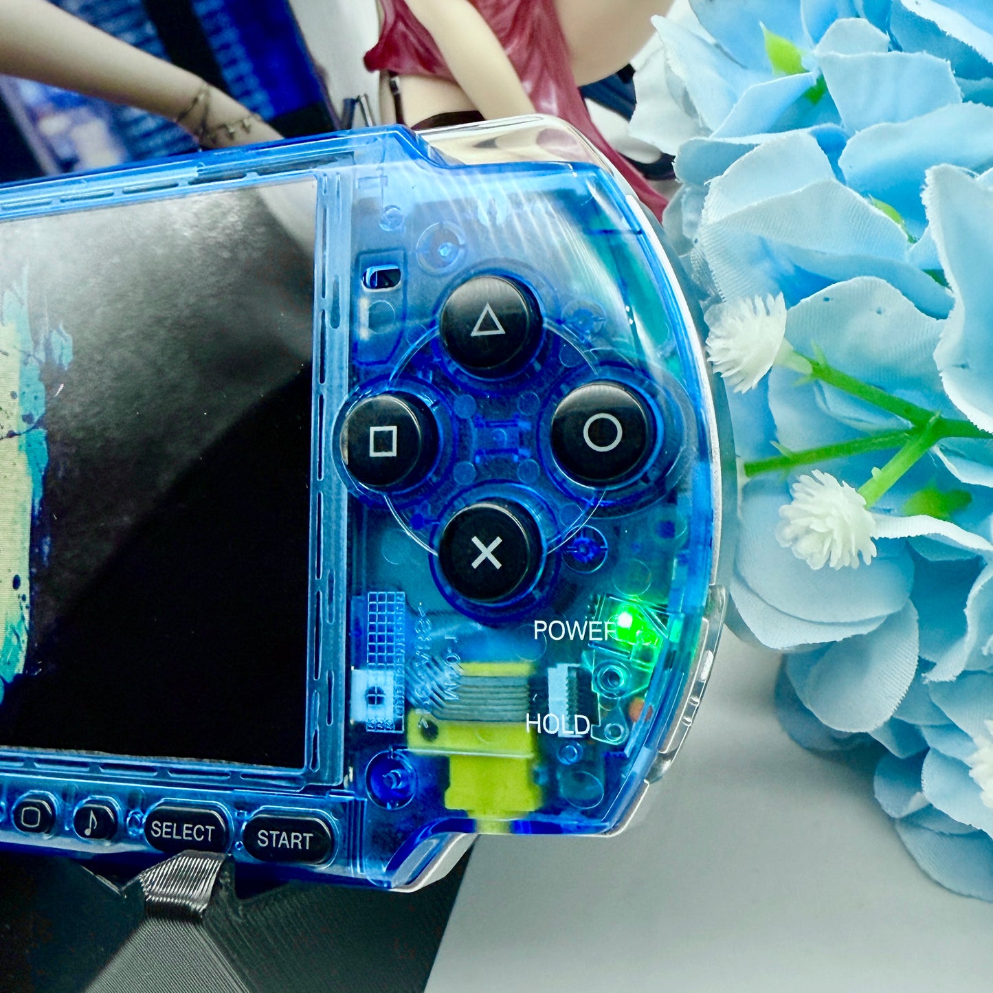 PSP 3000 in transparent blau gemoddet