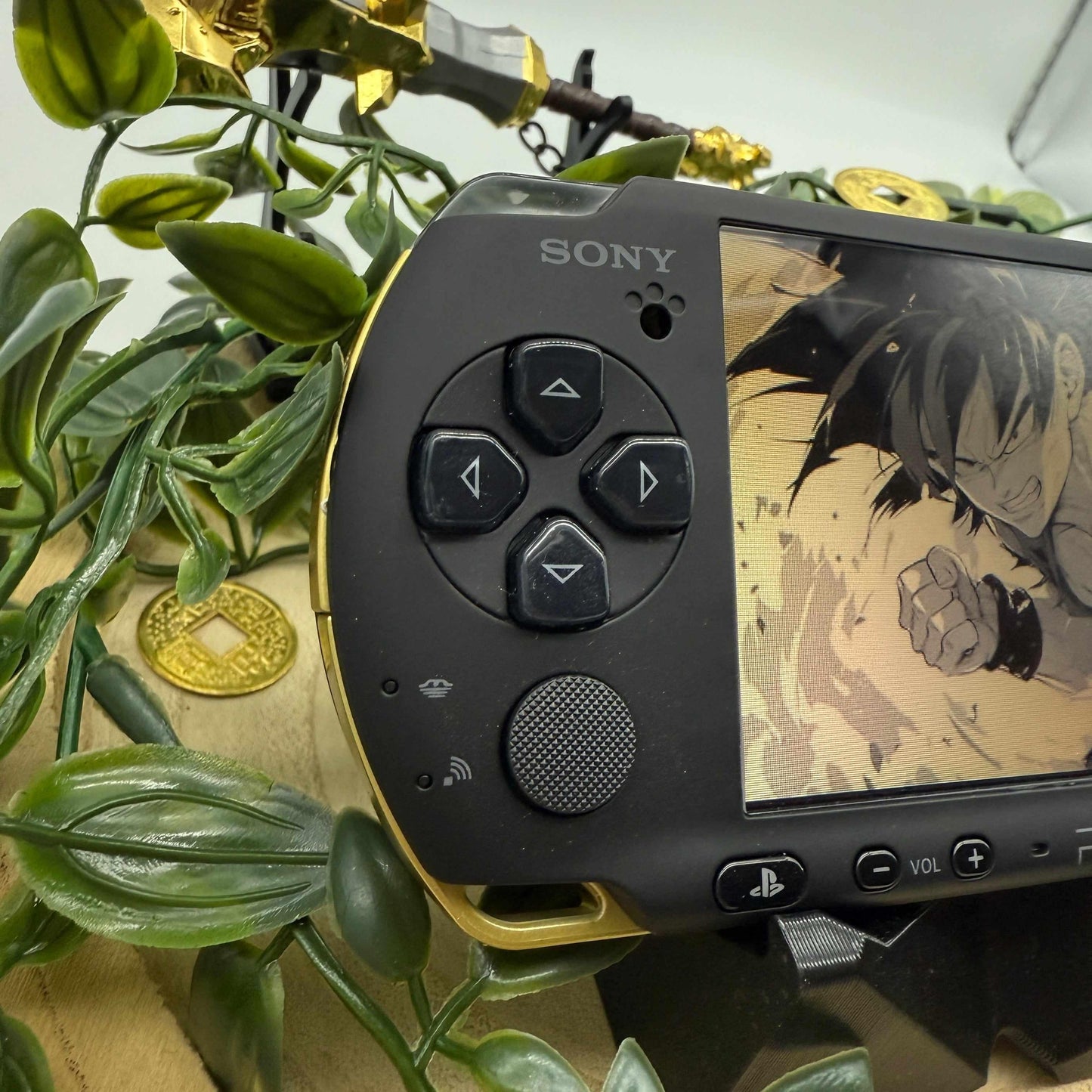 PSP 3000 in schwarz gold gemoddet