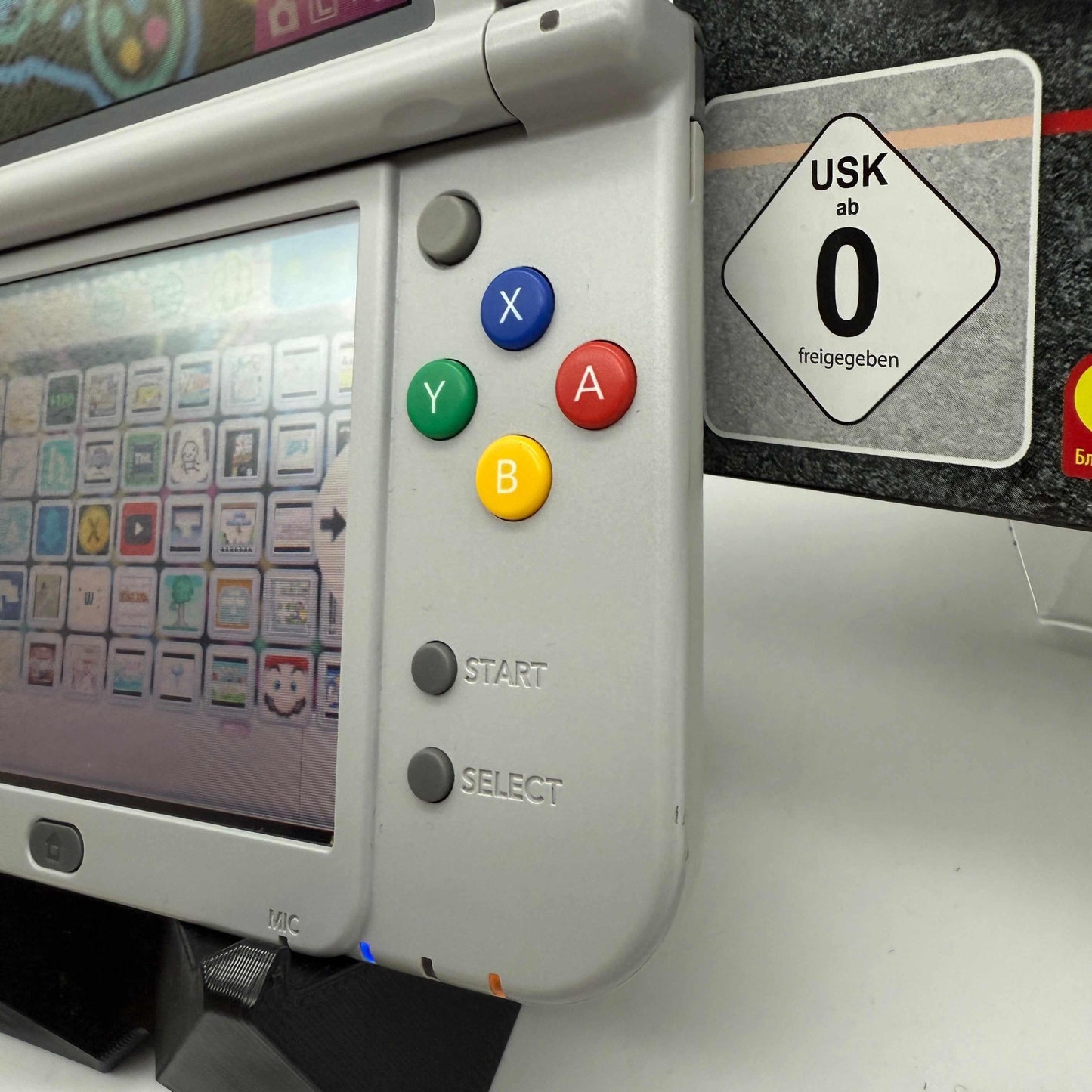 New Nintendo 3DS XL SNES mit OVP gemoddet
