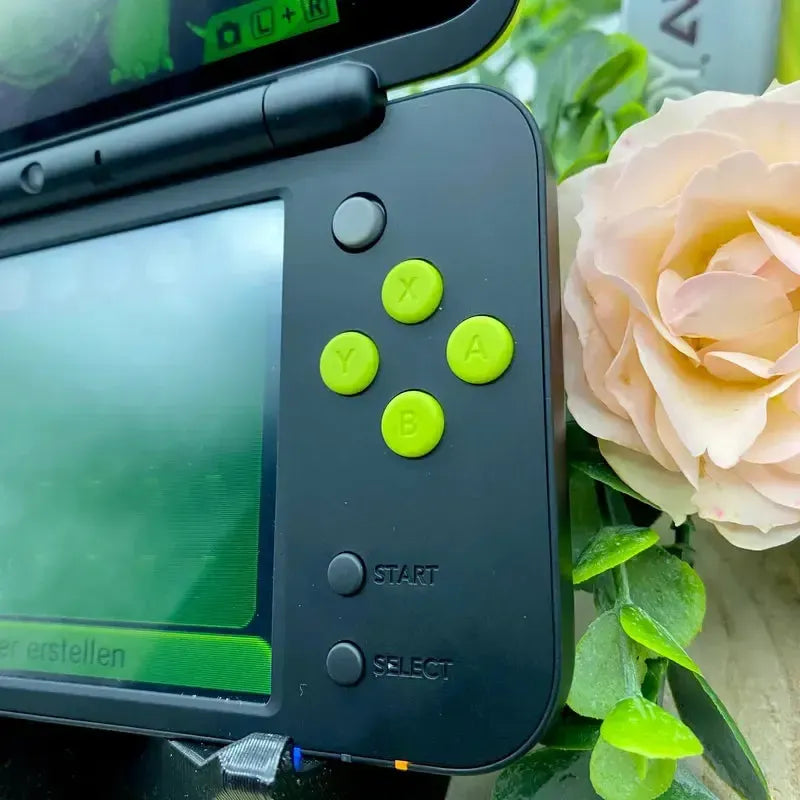 New Nintendo 2DS XL in schwarz/grün gemoddet