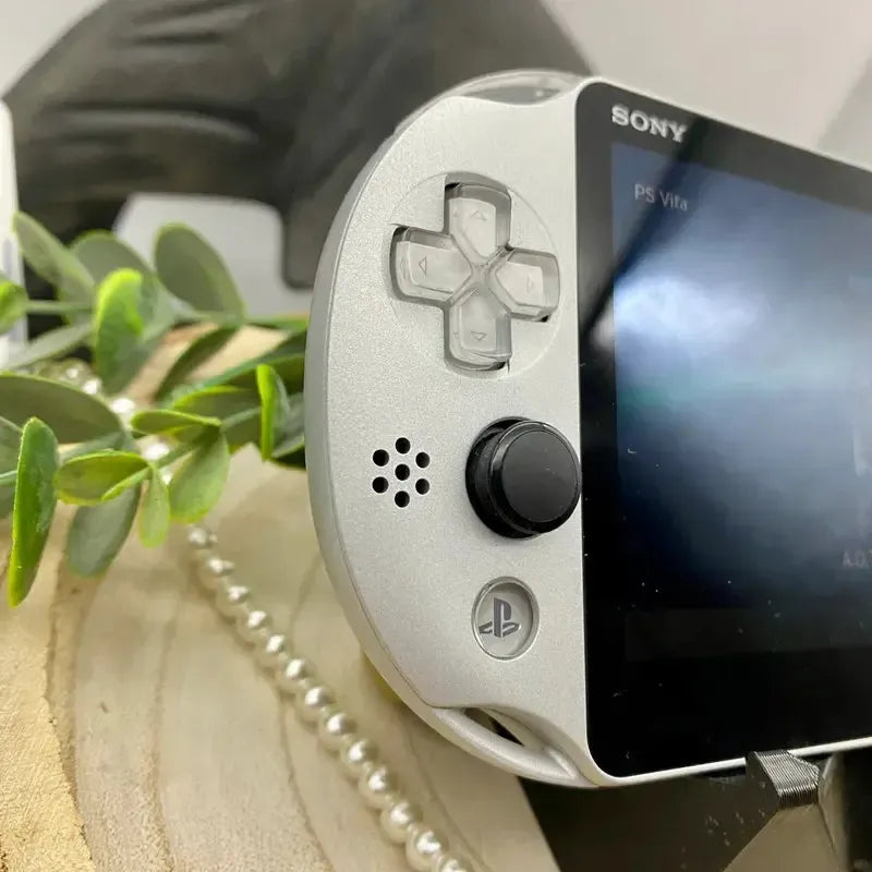 PS Vita 2000 in silber gemoddet
