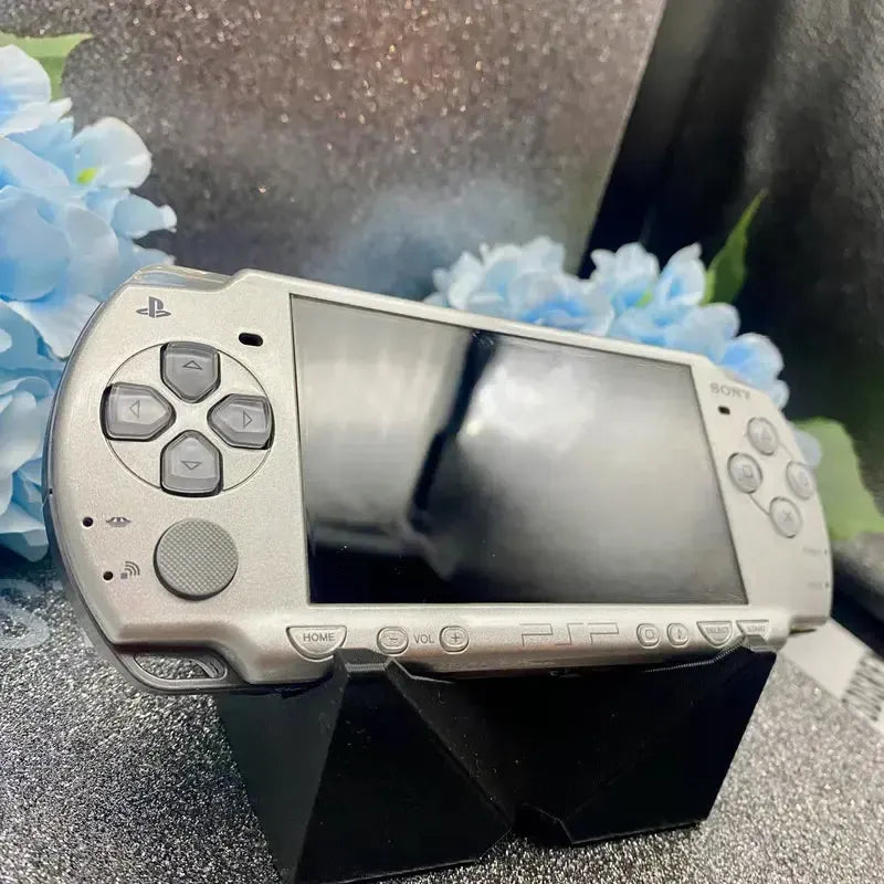 PSP 2000 (slim) in silber gemoddet