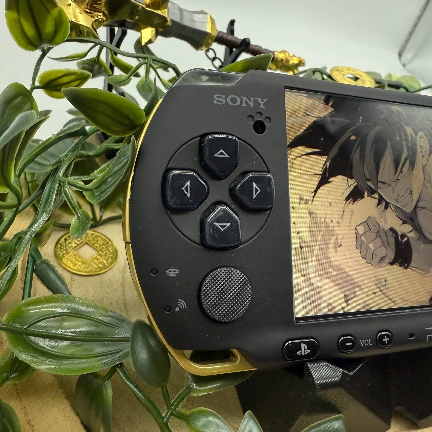 PSP 3000 in schwarz gold gemoddet
