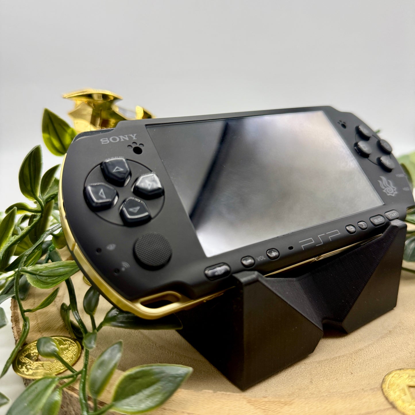 PSP 3000 in schwarz gold gemoddet