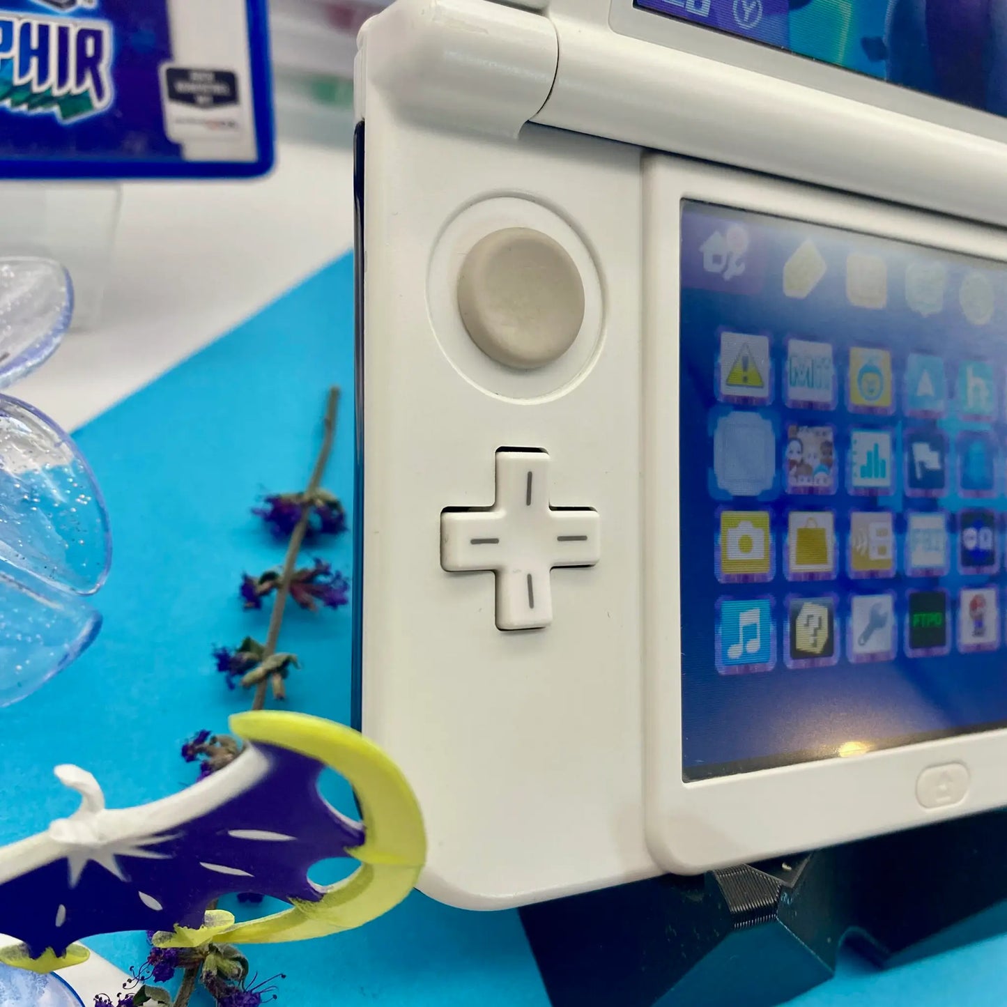 New Nintendo 3DS XL white Galaxy modded