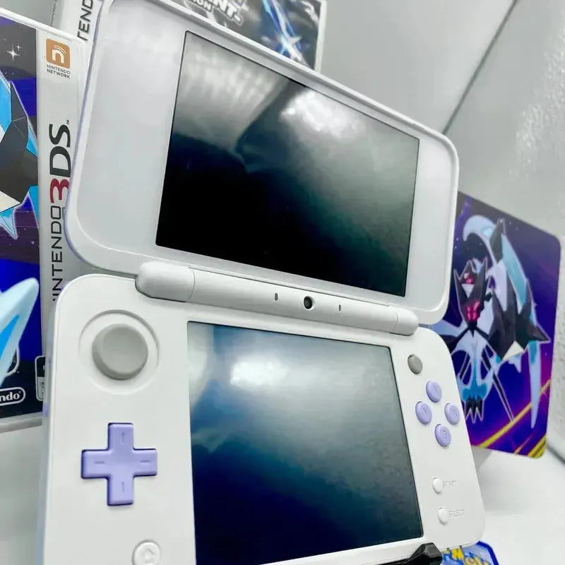 New Nintendo 2DS XL in weiß/lavendel gemoddet