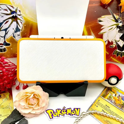 New Nintendo 2DS XL in weiß/orange gemoddet