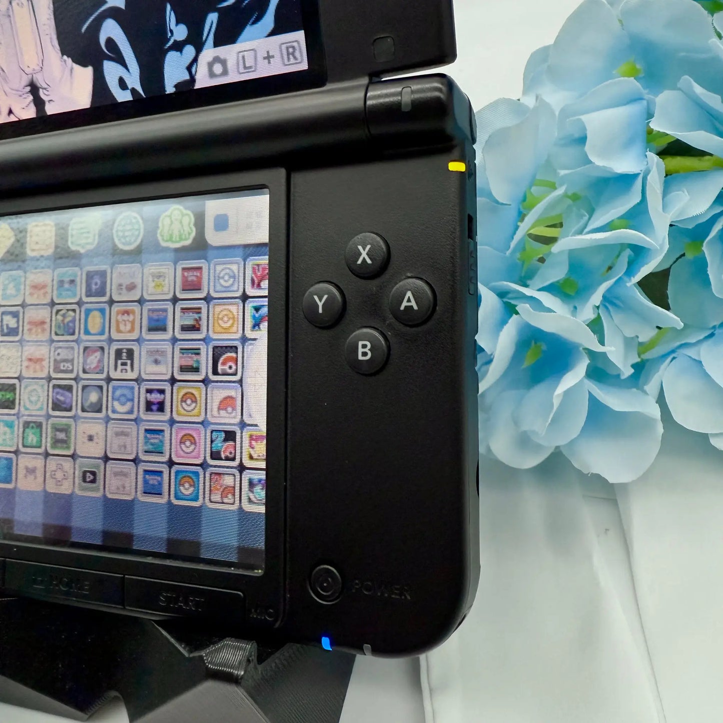 Nintendo 3DS XL black blue Smash Bros modded